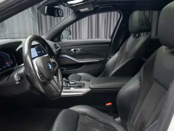 BMW 320d xDrive M Sport   H&K