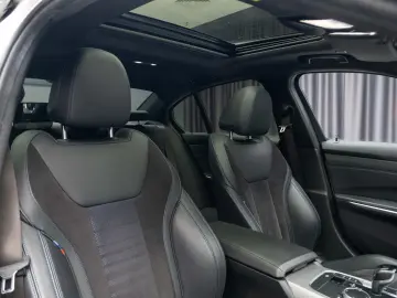 BMW 320d xDrive M Sport   H&K