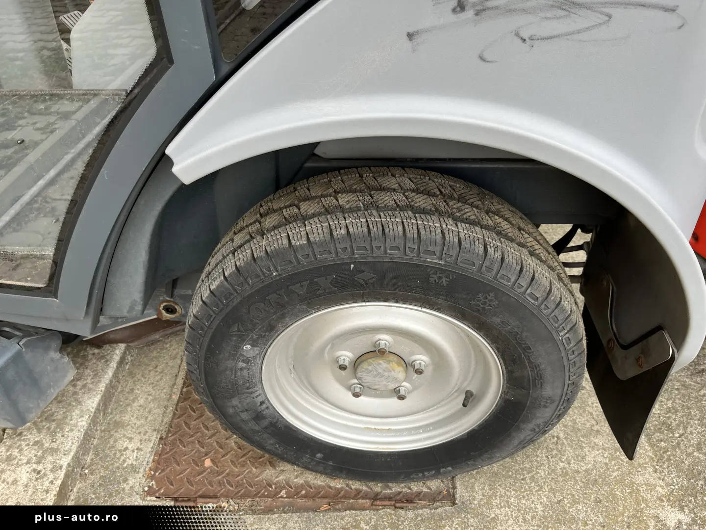 Hako CITYMASTER 1600 4x4 Maturatoare cu Aspirator