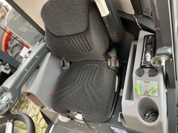 Hako CITYMASTER 1600 4x4 Maturatoare cu Aspirator