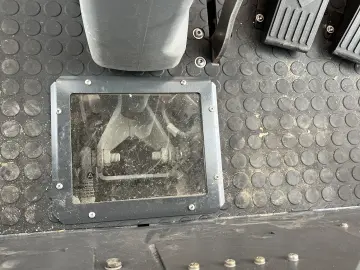 Hako CITYMASTER 1600 4x4 Maturatoare cu Aspirator