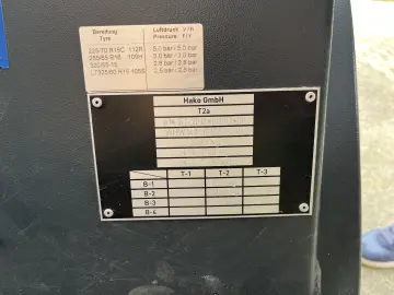 Hako CITYMASTER 1600 4x4 Maturatoare cu Aspirator