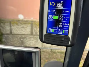 Hako CITYMASTER 1600 4x4 Maturatoare cu Aspirator