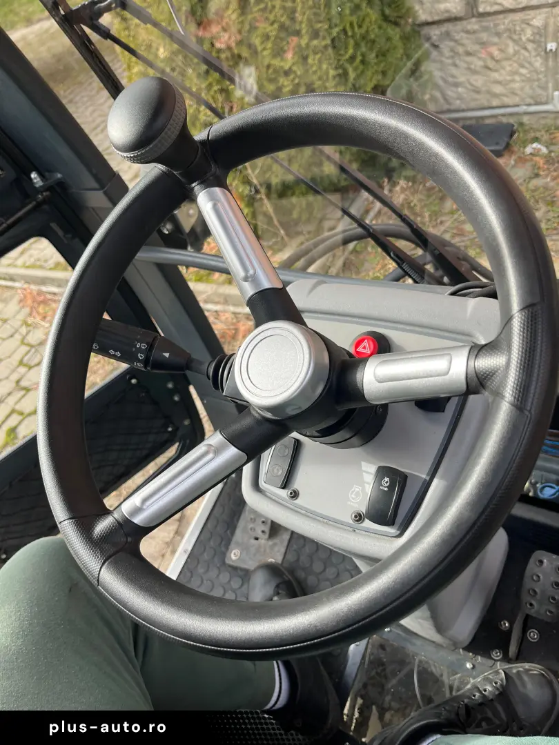 Hako CITYMASTER 1600 4x4 Maturatoare cu Aspirator