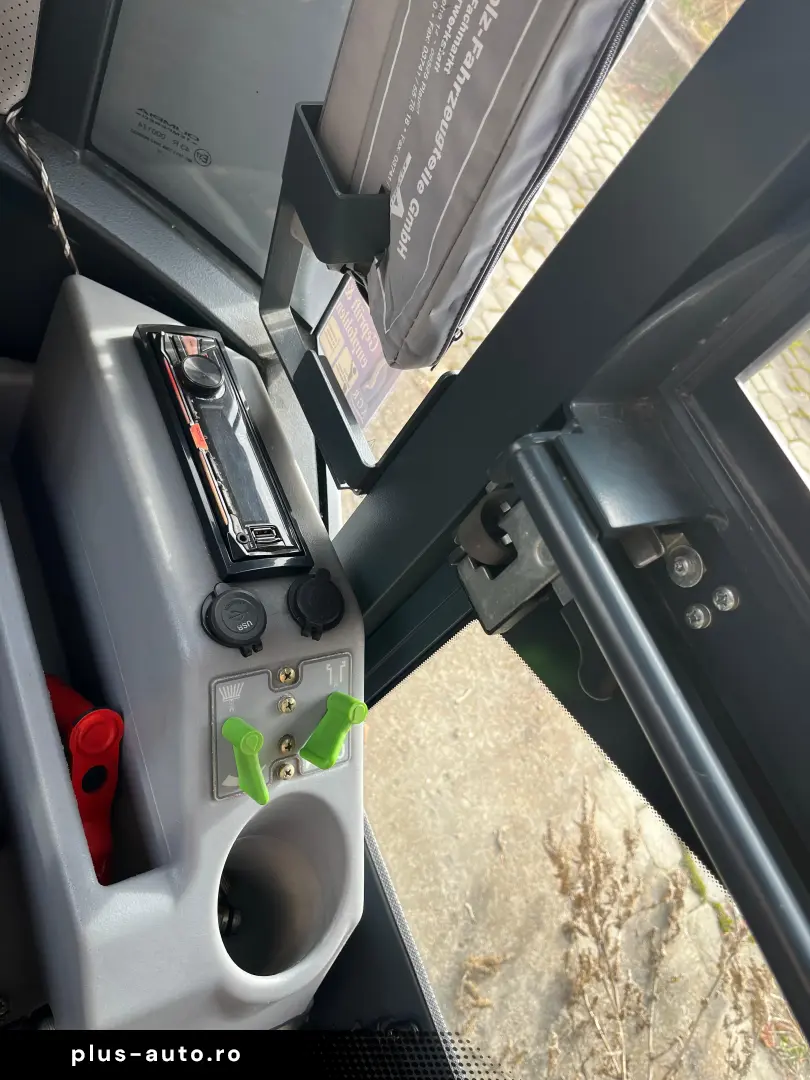 Hako CITYMASTER 1600 4x4 Maturatoare cu Aspirator