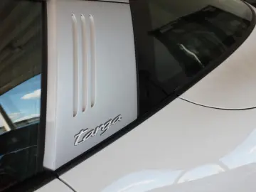 Porsche 992 Targa 4 RHD SportChrono