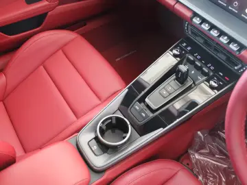 Porsche 992 Targa 4 RHD SportChrono