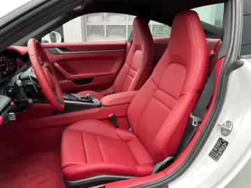 Porsche 911 992 CARRERA COUPE