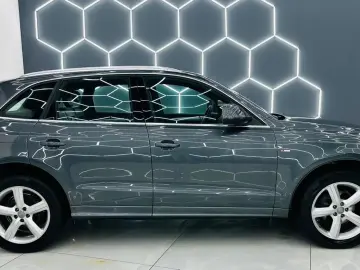 AUDI Q5 2010 2.0D E4 4X4 Garantie 12 Luni Rate Avans 0 Doar