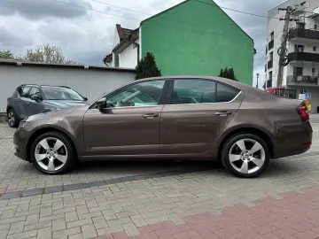 Skoda Octavia 2.0TDI DSG LED Keyless Carplay