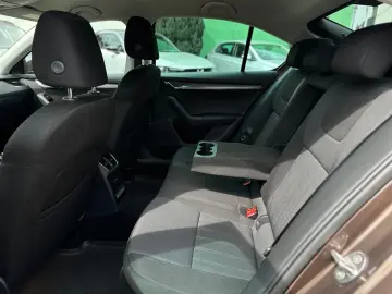 Skoda Octavia 2.0TDI DSG LED Keyless Carplay