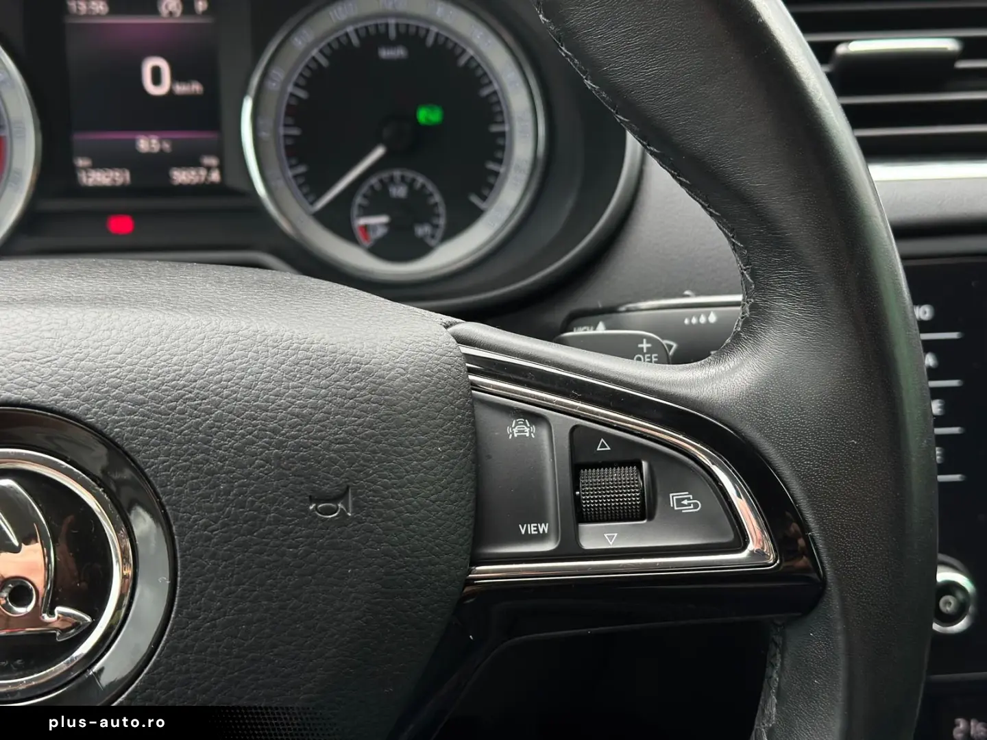 Skoda Octavia 2.0TDI DSG LED Keyless Carplay