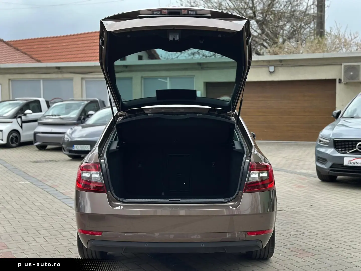 Skoda Octavia 2.0TDI DSG LED Keyless Carplay