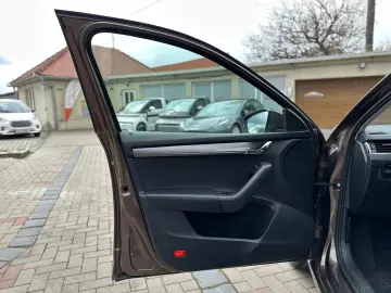 Skoda Octavia 2.0TDI DSG LED Keyless Carplay