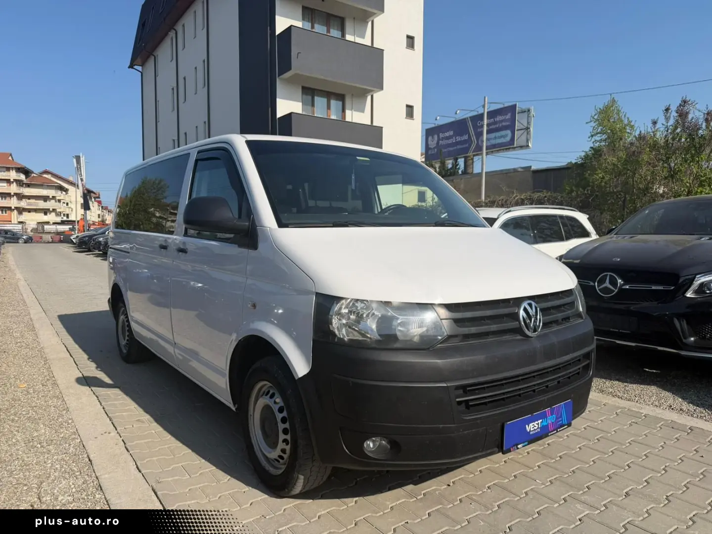 Volkswagen Transporter 2.0 TDI  9 Locuri 84 CP Climatronic C