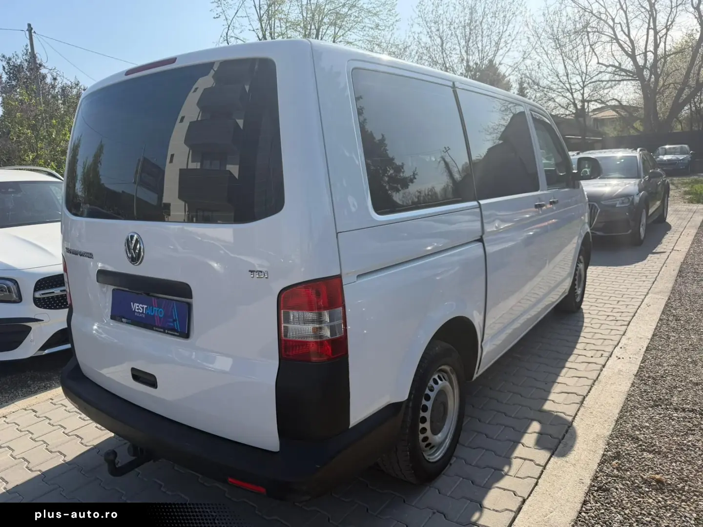 Volkswagen Transporter 2.0 TDI  9 Locuri 84 CP Climatronic C