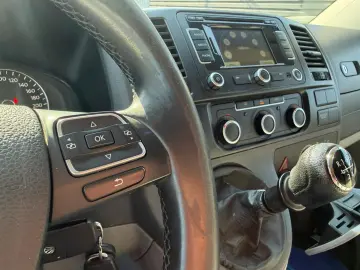 Volkswagen Transporter 2.0 TDI  9 Locuri 84 CP Climatronic C