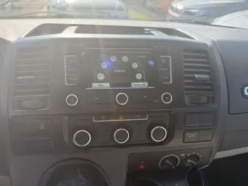 Volkswagen Transporter 2.0 TDI  9 Locuri 84 CP Climatronic C