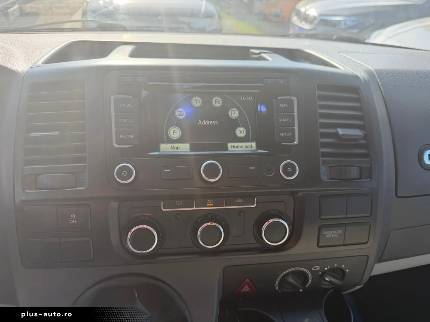 Volkswagen Transporter 2.0 TDI  9 Locuri 84 CP Climatronic C