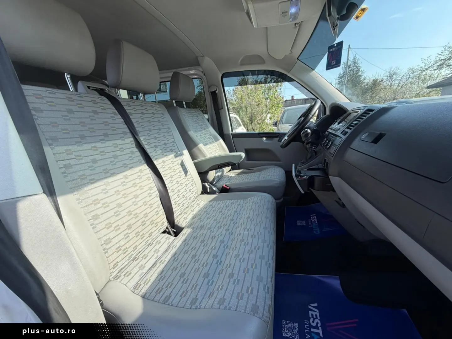 Volkswagen Transporter 2.0 TDI  9 Locuri 84 CP Climatronic C