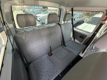 Volkswagen Transporter 2.0 TDI  9 Locuri 84 CP Climatronic C