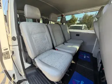 Volkswagen Transporter 2.0 TDI  9 Locuri 84 CP Climatronic C