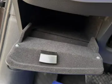 Audi A4-Allroad Gen-B9-2016