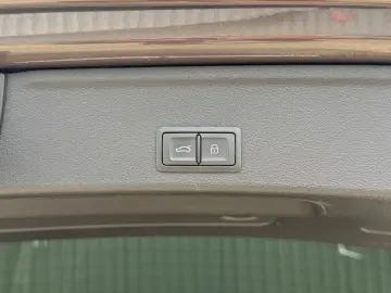 Audi A4-Allroad Gen-B9-2016