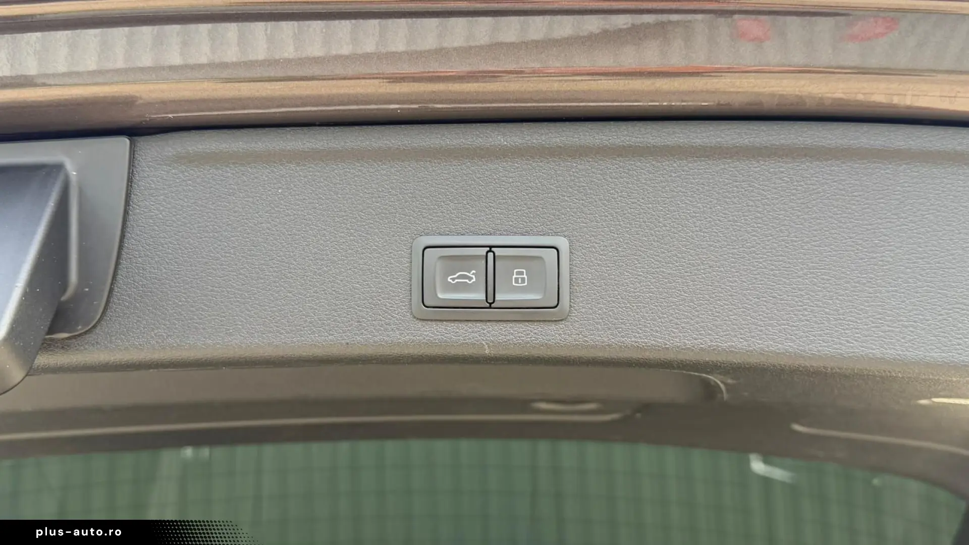 Audi A4-Allroad Gen-B9-2016