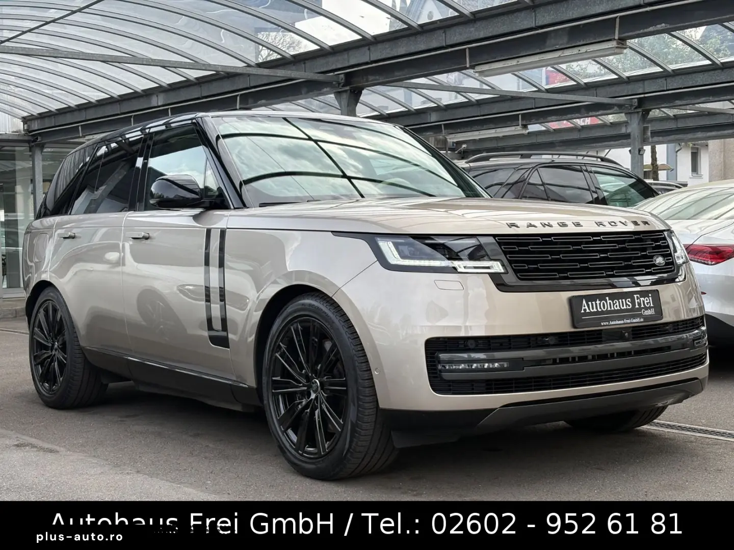 LAND ROVER Range Rover P550e Hybrid Autobiography Shadow