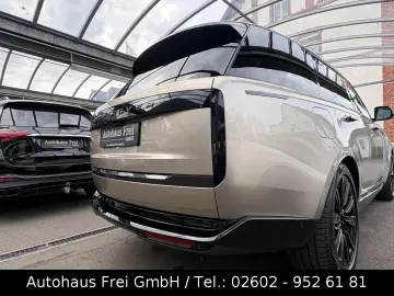 LAND ROVER Range Rover P550e Hybrid Autobiography Shadow