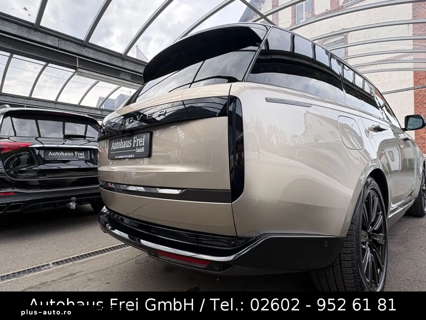 LAND ROVER Range Rover P550e Hybrid Autobiography Shadow