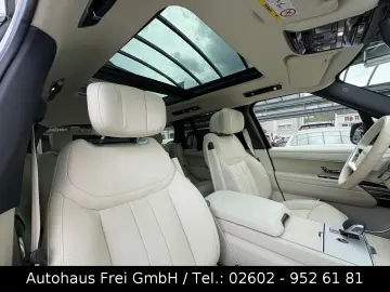 LAND ROVER Range Rover P550e Hybrid Autobiography Shadow