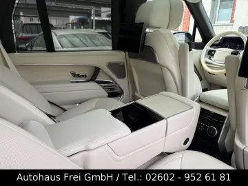 LAND ROVER Range Rover P550e Hybrid Autobiography Shadow