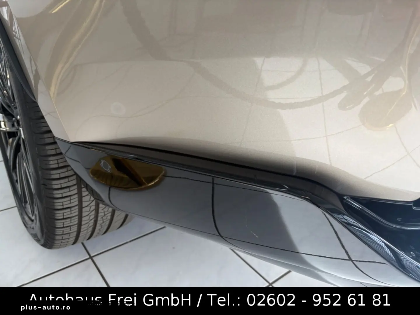 LAND ROVER Range Rover P550e Hybrid Autobiography Shadow