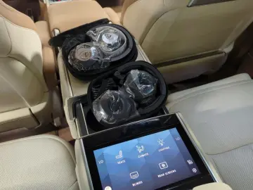 LAND ROVER RR P530 SV V8 Serenity AHK TV Bronze