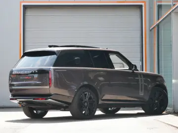 LAND ROVER RR V8 4.4 P530 Autobiography Pano Webasto AHK