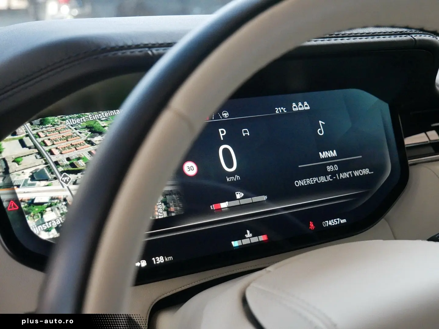 LAND ROVER RR V8 4.4 P530 Autobiography Pano Webasto AHK