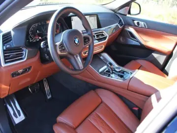 BMW X6 xDrive40d M Sport   B&W   Sky Lounge   AHK