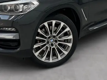 BMW X3 xDrive30d AHK Harman K LiveCockpitProf LED