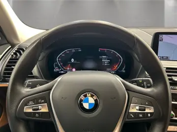 BMW X3 xDrive30d AHK Harman K LiveCockpitProf LED