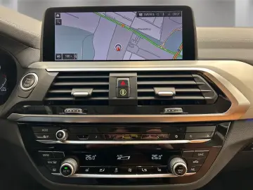 BMW X3 xDrive30d AHK Harman K LiveCockpitProf LED