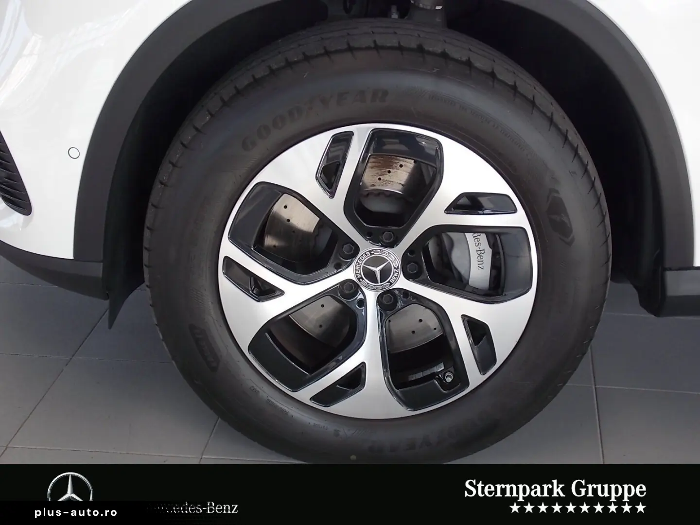 MERCEDES-BENZ GLC 300 e 4MATIC Distr.Digi-Light Memo&hellip;