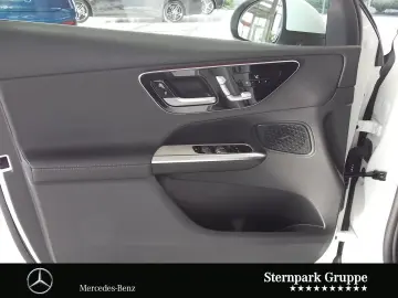 MERCEDES-BENZ GLC 300 e 4MATIC Distr.Digi-Light Memo&hellip;