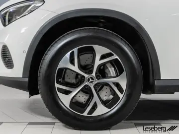 MERCEDES-BENZ GLC 300 e 4M Avantgarde LED Kamera Bur&hellip;