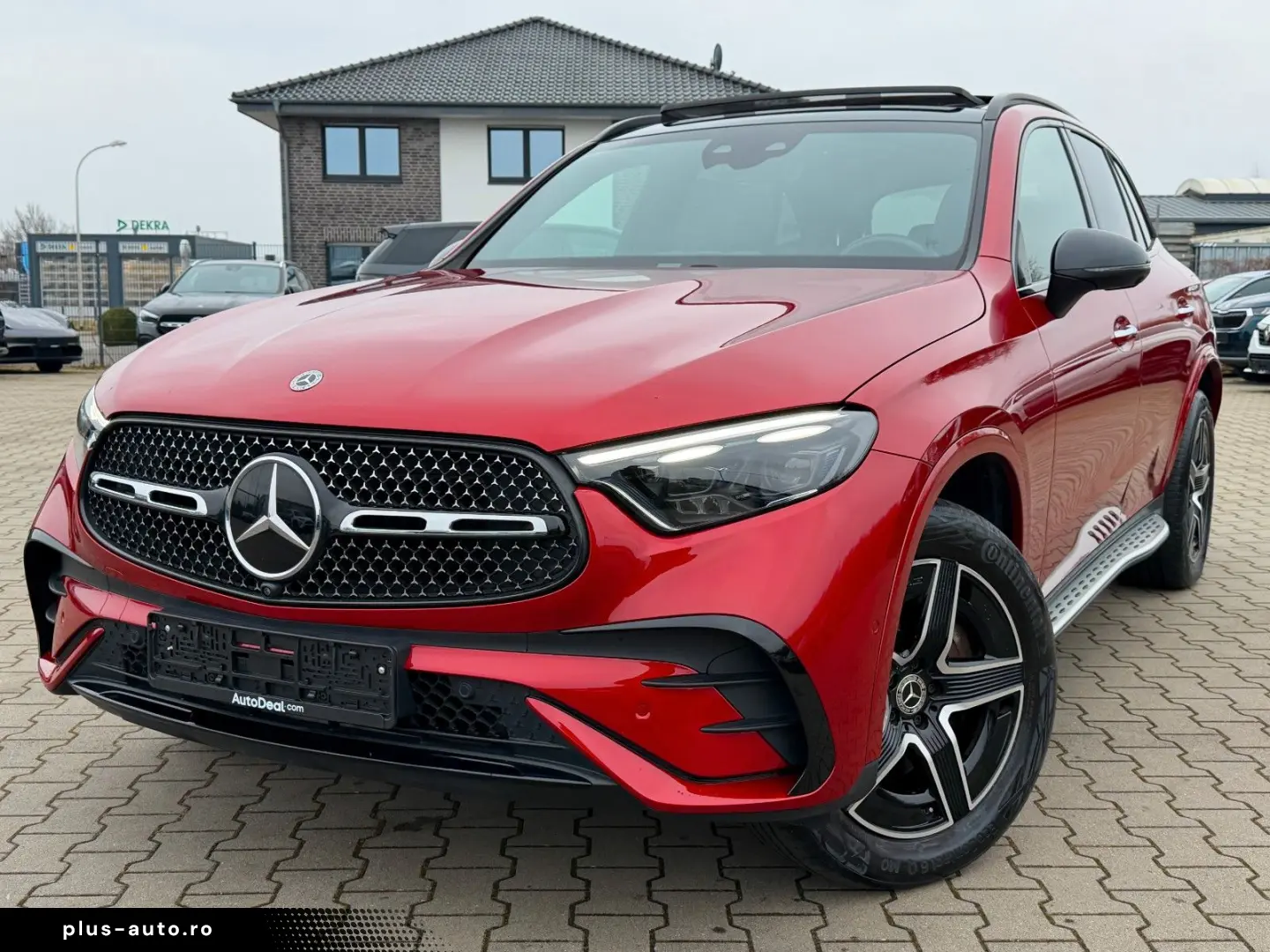 MERCEDES-BENZ GLC 300e AMG Line 4-Matic Panoramadach ACC