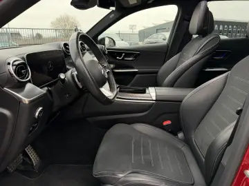 MERCEDES-BENZ GLC 300e AMG Line 4-Matic Panoramadach ACC