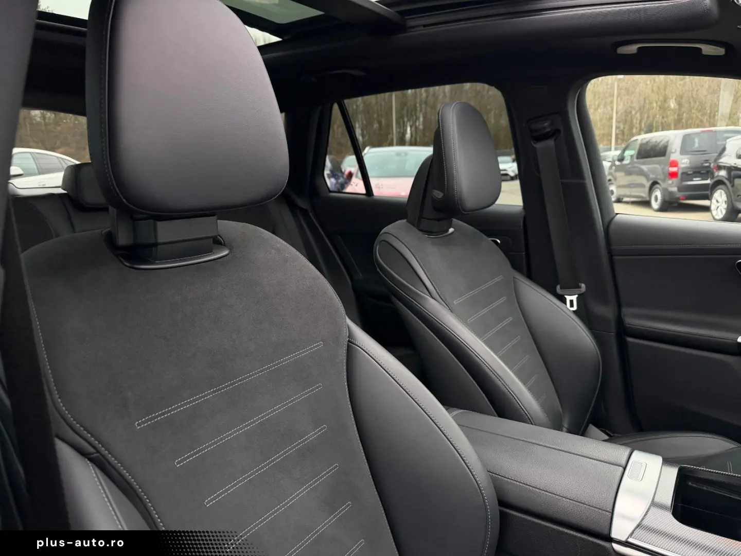 MERCEDES-BENZ GLC 300e AMG Line 4-Matic Panoramadach ACC