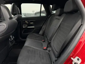 MERCEDES-BENZ GLC 300e AMG Line 4-Matic Panoramadach ACC