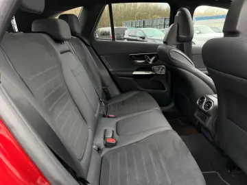 MERCEDES-BENZ GLC 300e AMG Line 4-Matic Panoramadach ACC